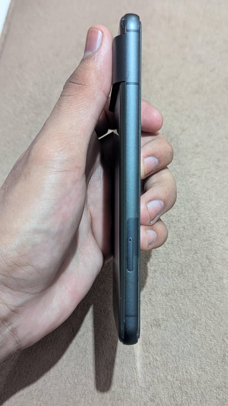 Google Pixel 8 5