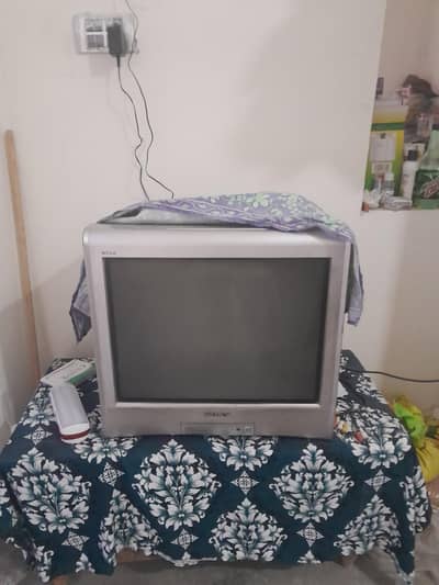 TV urgant for sale only serious person contect plz