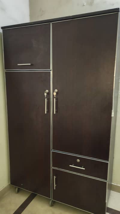 SAFE ALMARI FOR SALE