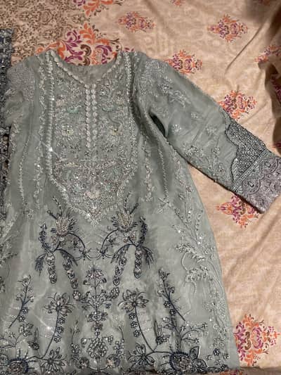 Fancy suit with capry