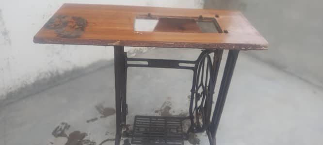 complete pedal stand and table