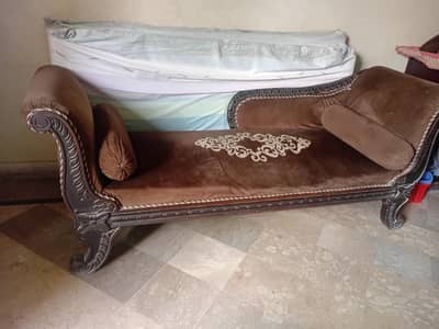 dewaan 3 seater with superior wood