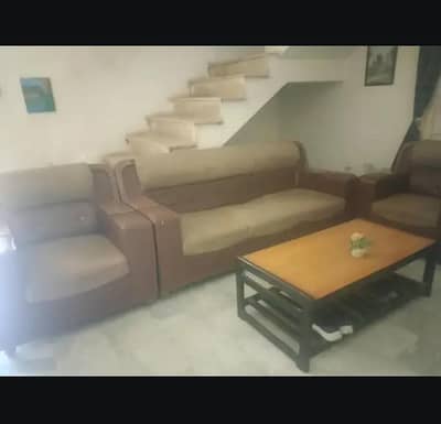 5 seater sofa in good condition