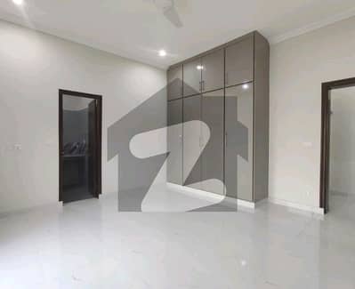 A Stunning House Is Up For Grabs In Bahria Town - Sector E Lahore