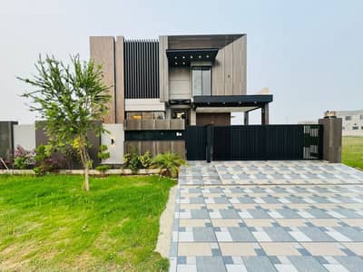 Near To Commercial 10 Marla Out Standing Bungalow For Sale In DHA 4