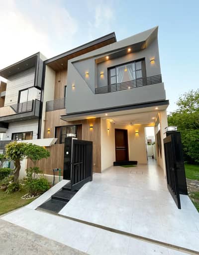 Near To Commercial 5 Marla Out Standing Bungalow For Sale In DHA 9 Town