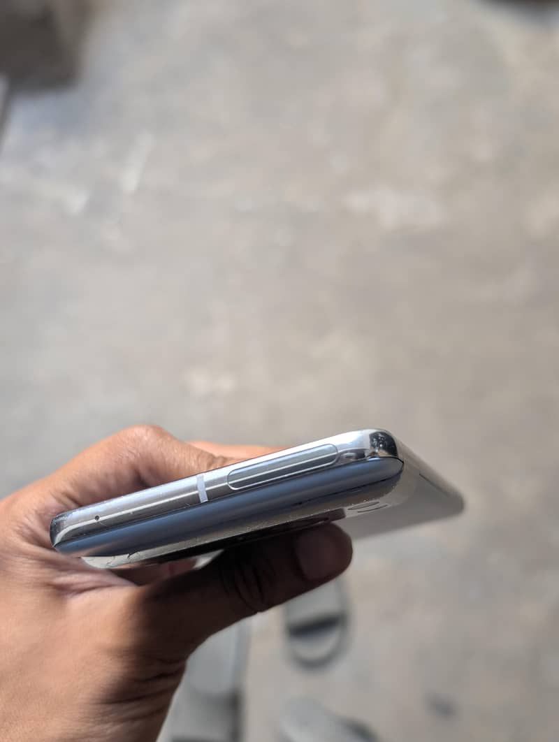 Google Pixel 8 Pro 3