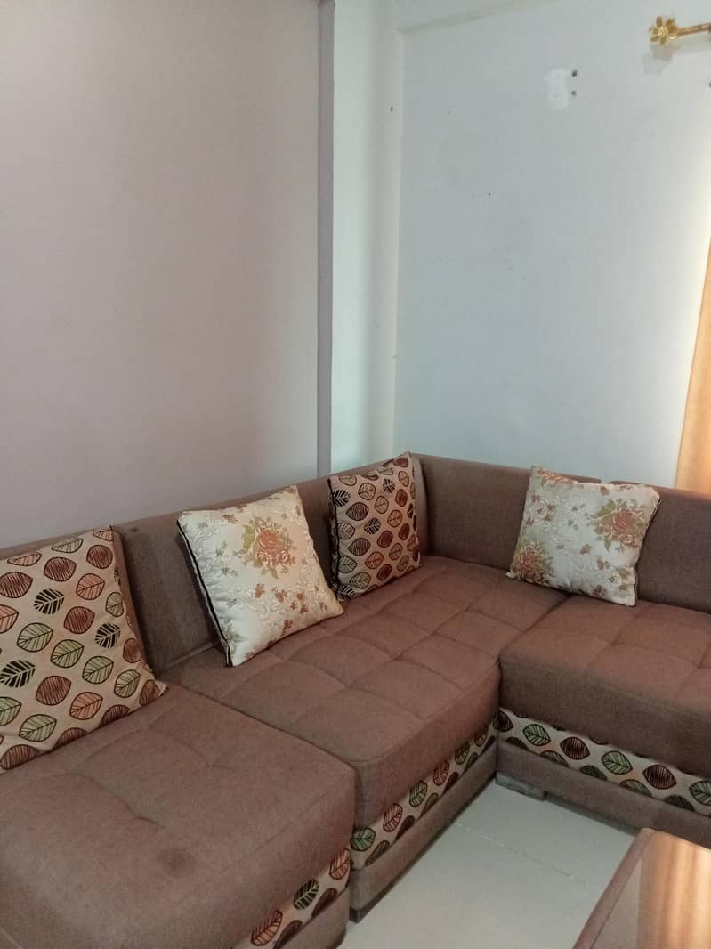 Used Sofa Set with table 2