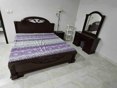 Bed - Queen Bed - Wooden Bed - Luxury bed For Sale