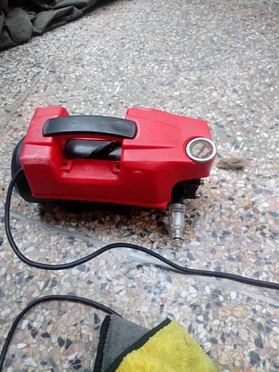 Pressure Washer    full ok ha  condition good