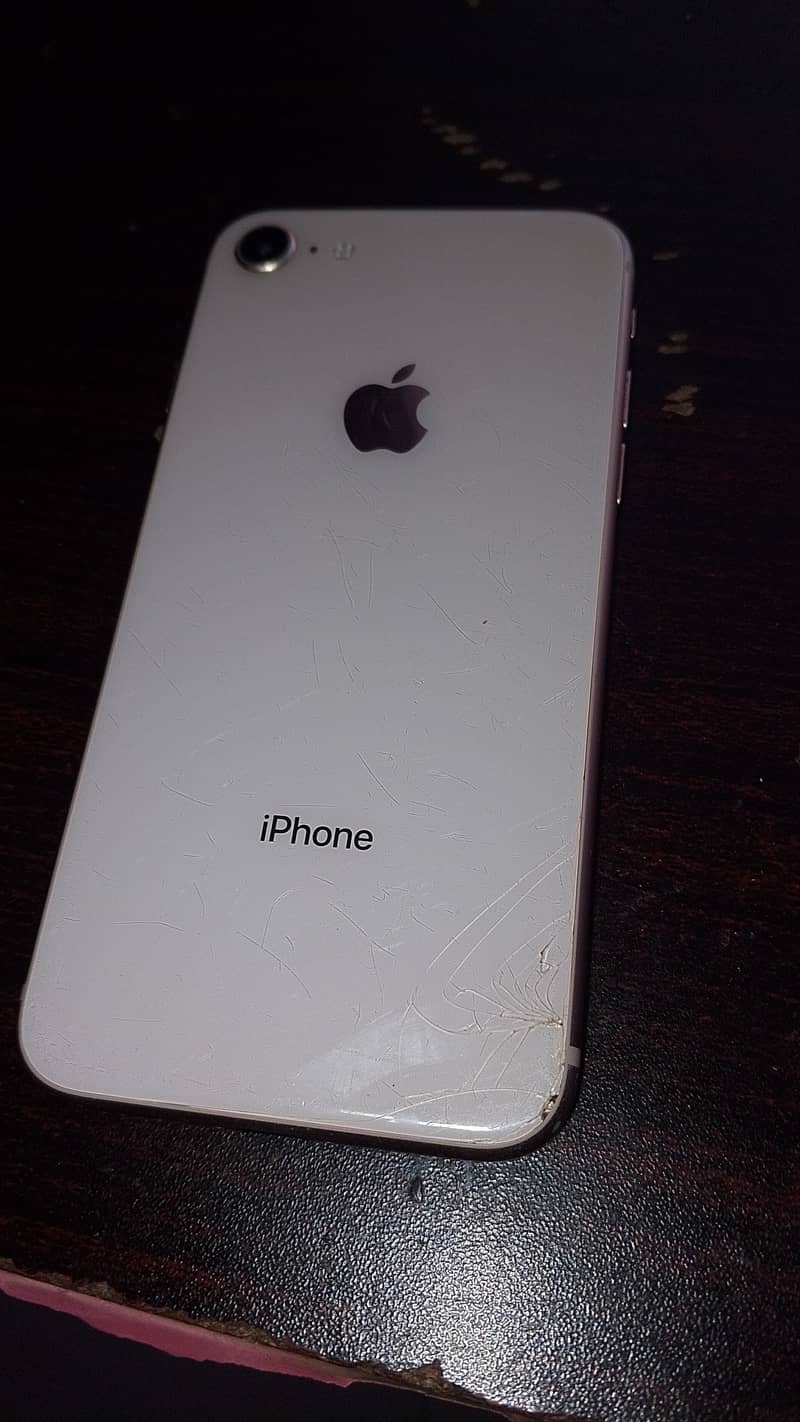 Apple iPhone 8 1
