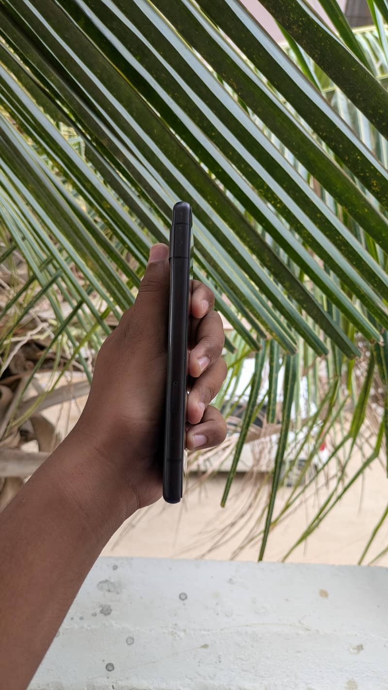 Google Pixel 7a 2