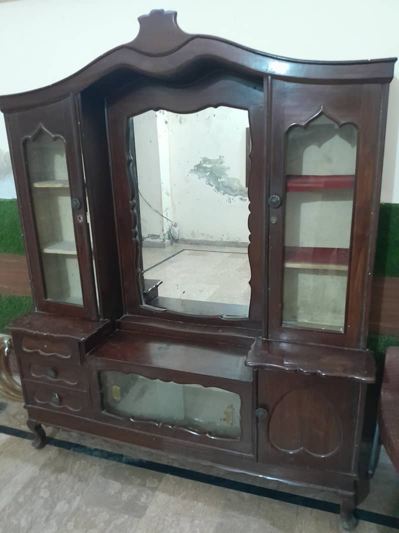 Dressing Table 0