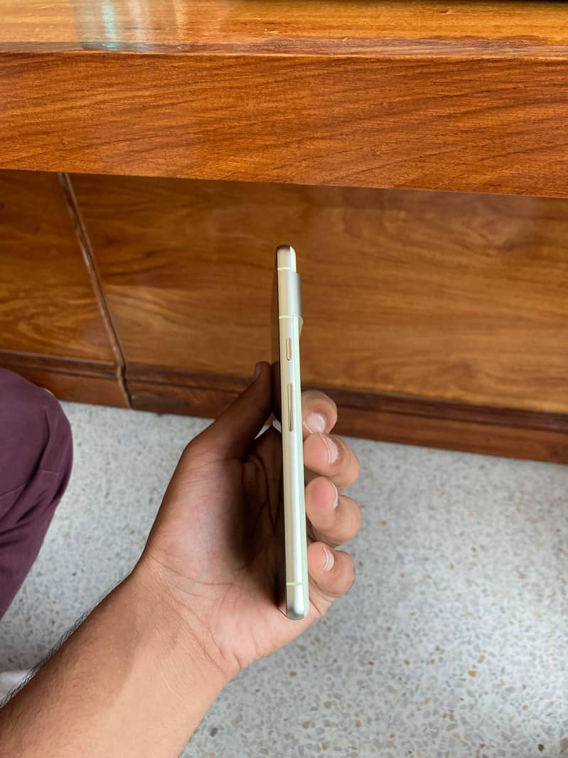Google Pixel 7 5