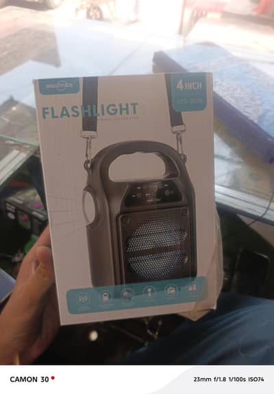 solar speaker and side light