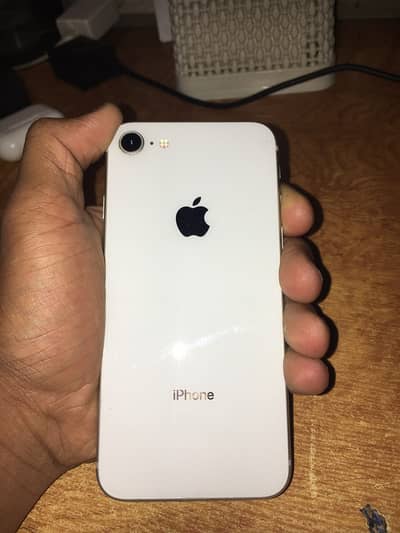 Apple iPhone 8