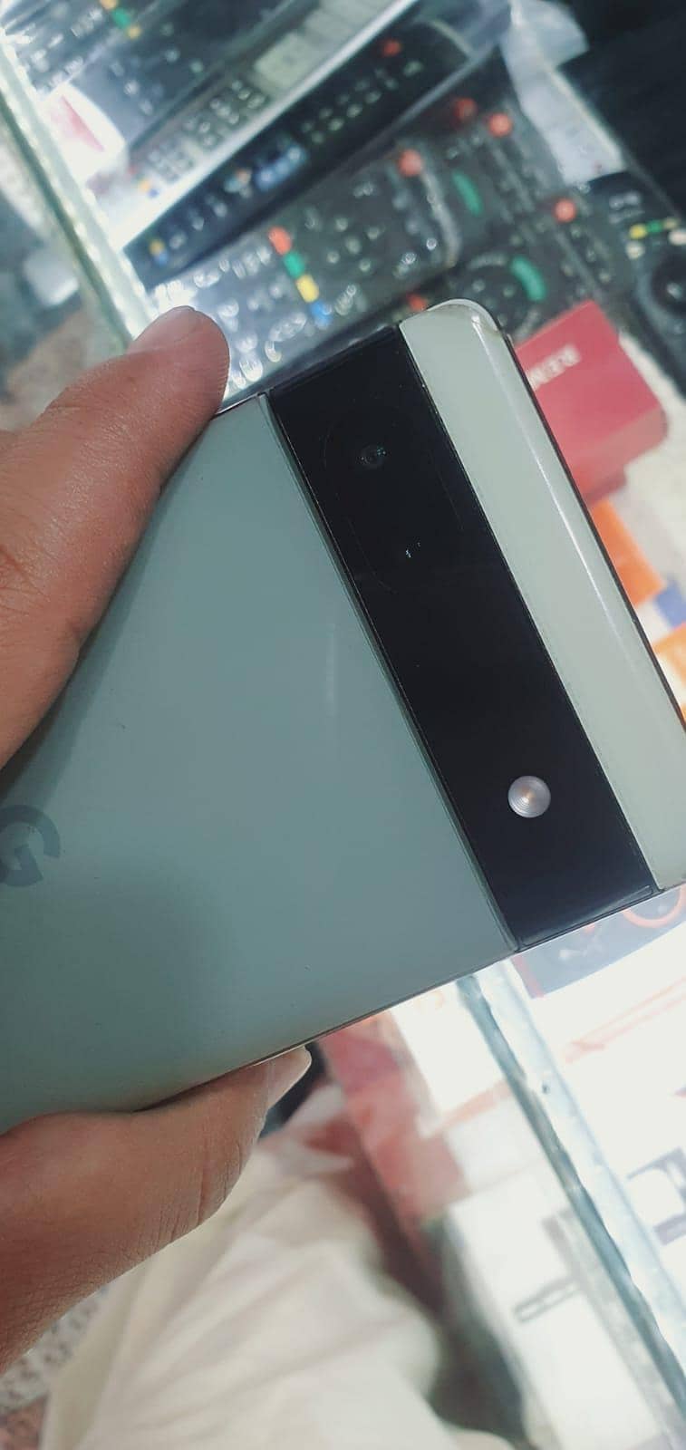 Google Pixel 6a 1