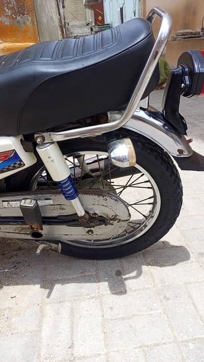 Honda 125 sealed engine Karachi number completed documents cplc clear