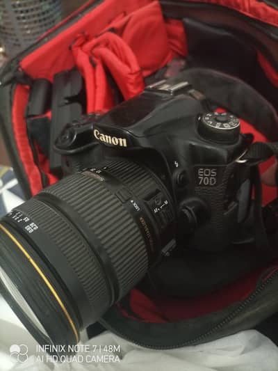 Canon D70