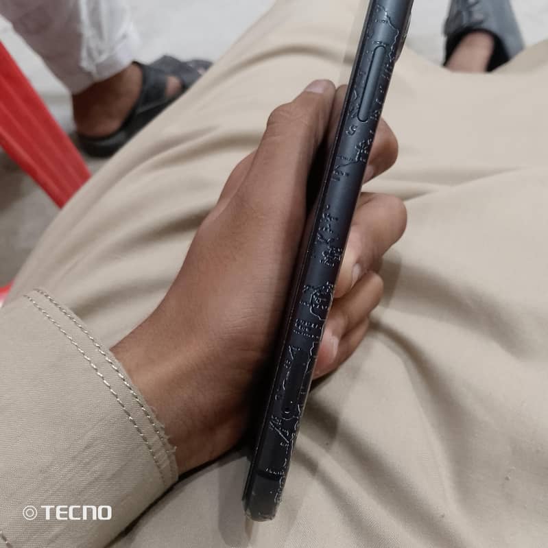 Apple iPhone 11 5