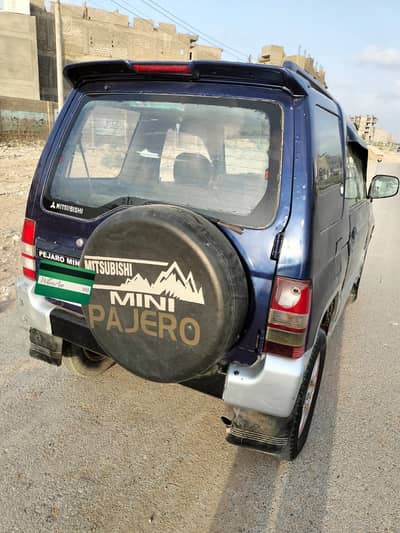 Mitsubishi Pajero Mini 1995