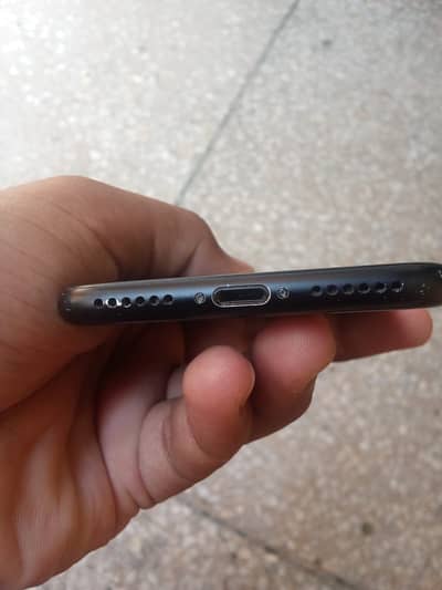 Apple iPhone 7