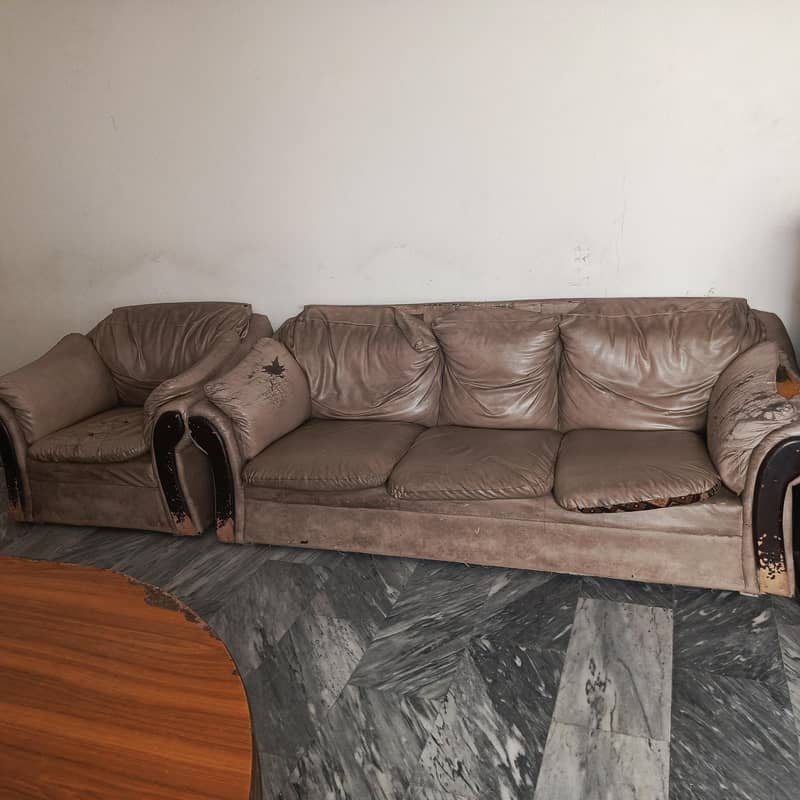 sofa and dinner table 0