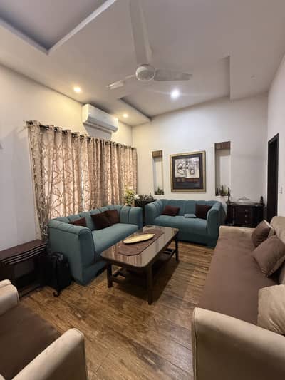 8 MARLA OWNER BUILT HOUSE FOR SALE
