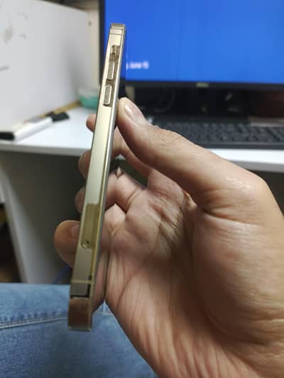 Apple iPhone 12 Pro. 256gb. lush condition. PTA approved.