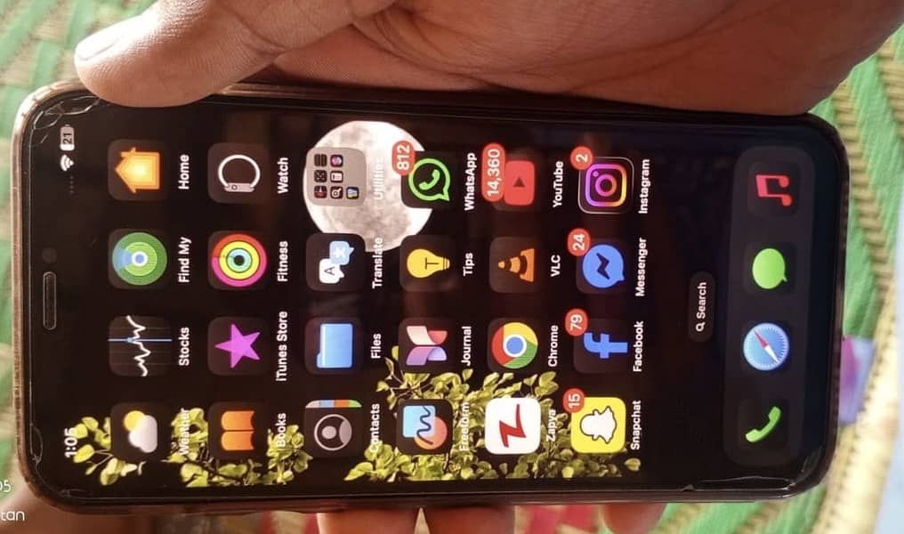 Apple iPhone XS 3