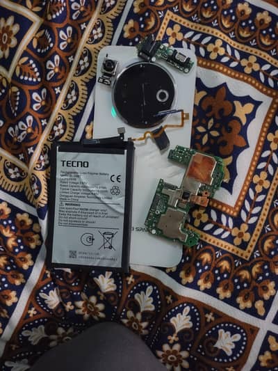 Tecno SPARK 30C