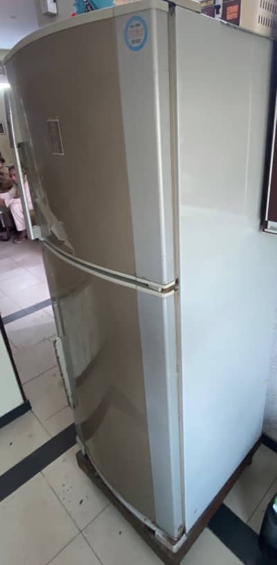 Used refrigerator dawlance