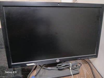 HP LCD With Builten Camera 22 Inch