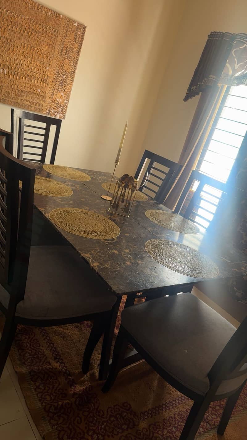 6 seater dining table 3