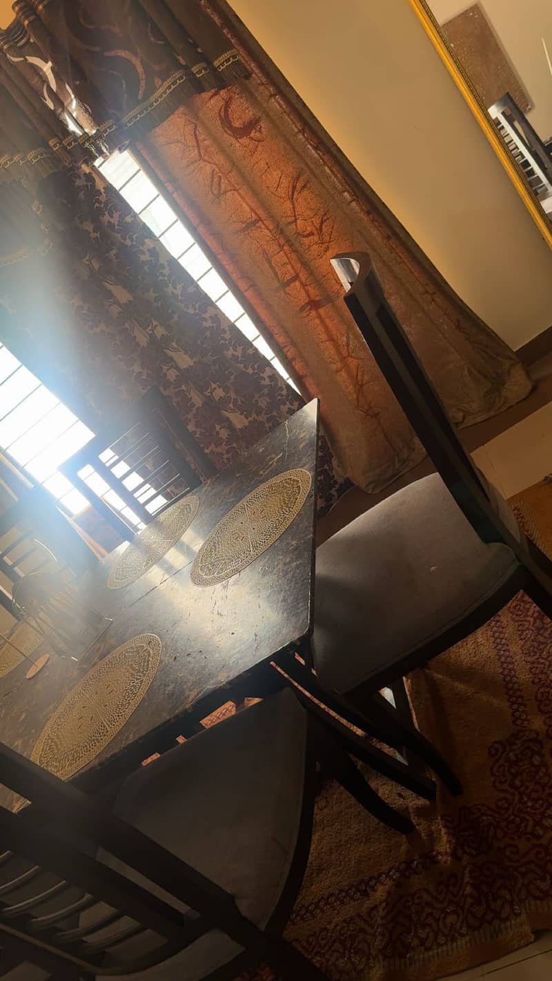 6 seater dining table 4