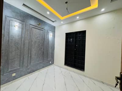 10 Marla Like New Upper Portion Available For Rent