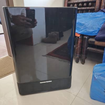 Harman Kardon AVR 255 7.1 channel amplifier and HKTS 11 subwoofer