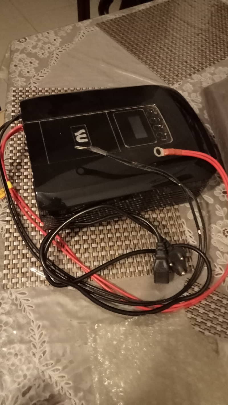 UPS 1KVA 1
