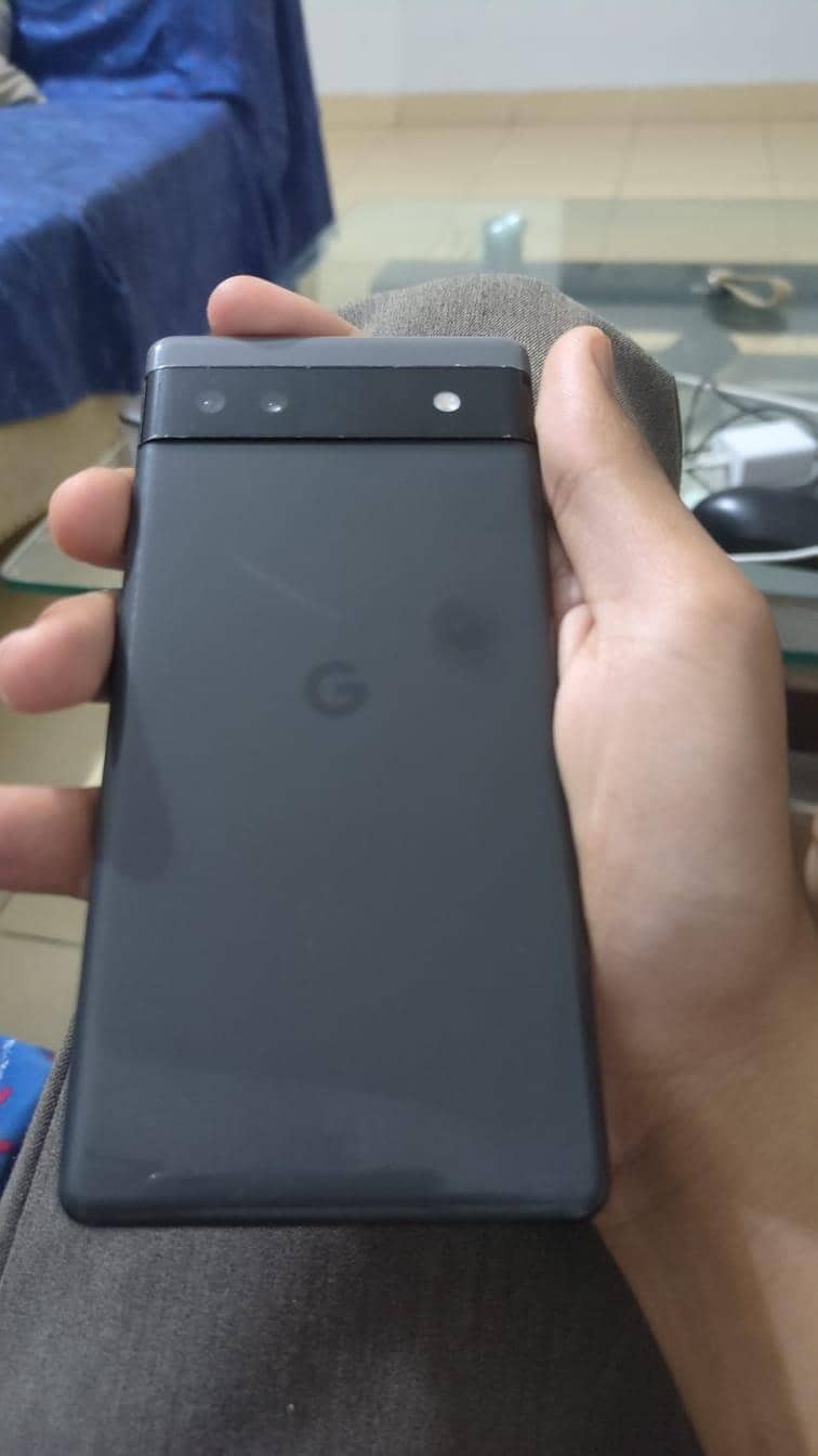 Google Pixel 6a 1