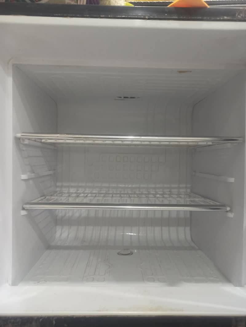 Fridge 4