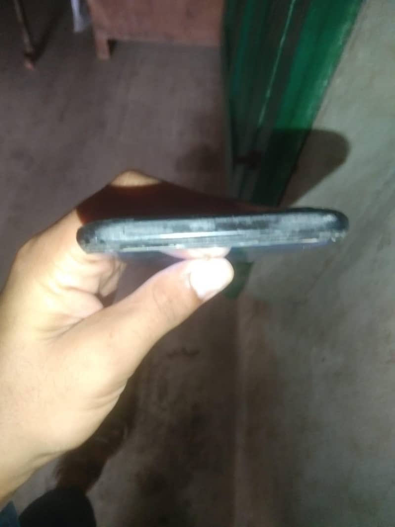OPPO A8 3