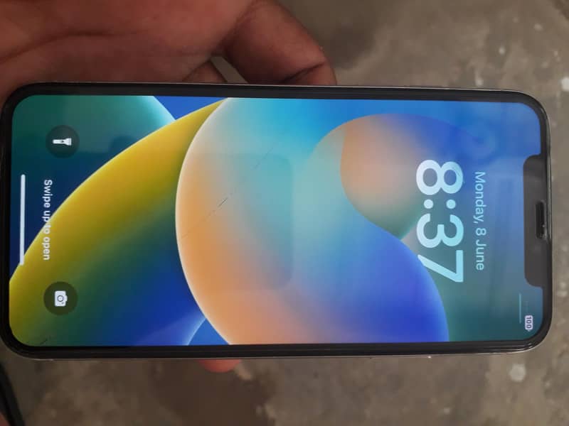 Apple iPhone X 4