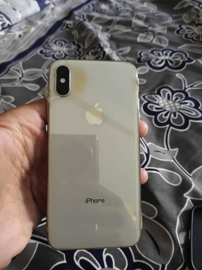 Apple iPhone X 4