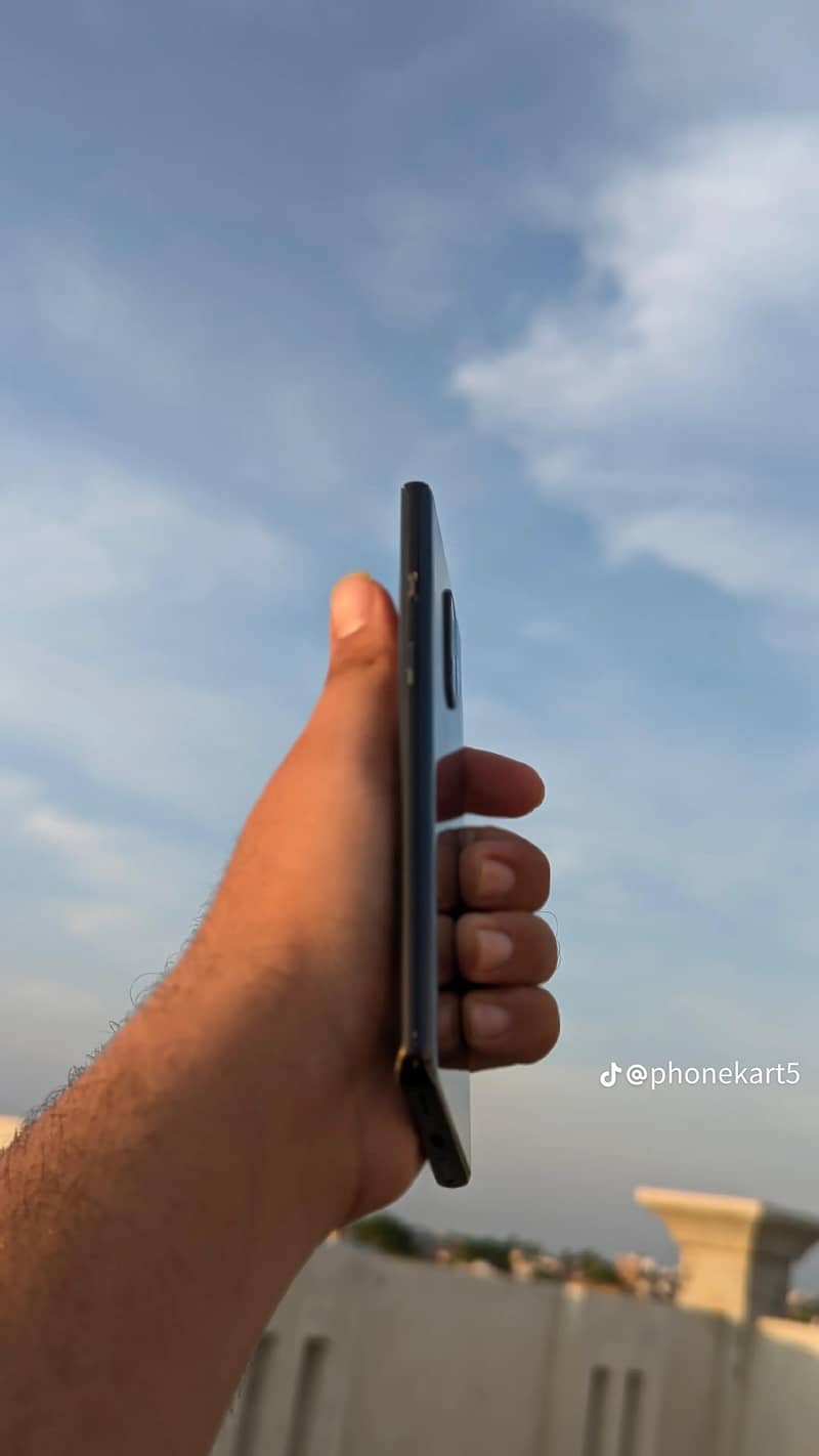 One Plus 8 5g 2