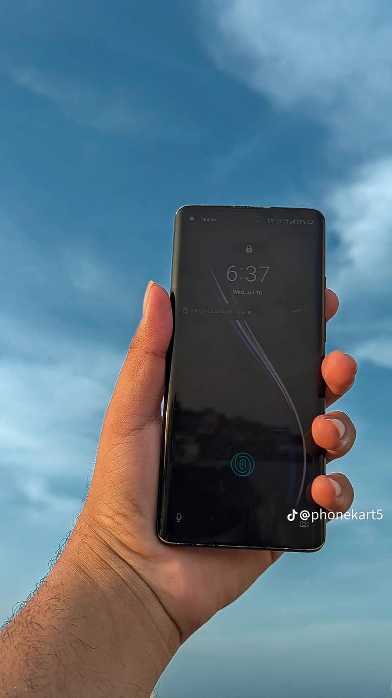 One Plus 8 5g 3