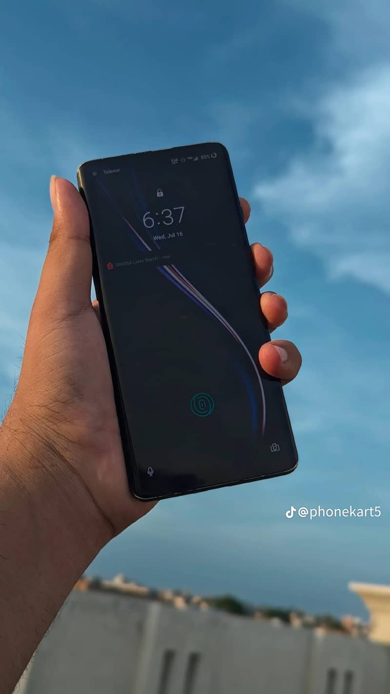 One Plus 8 5g 4