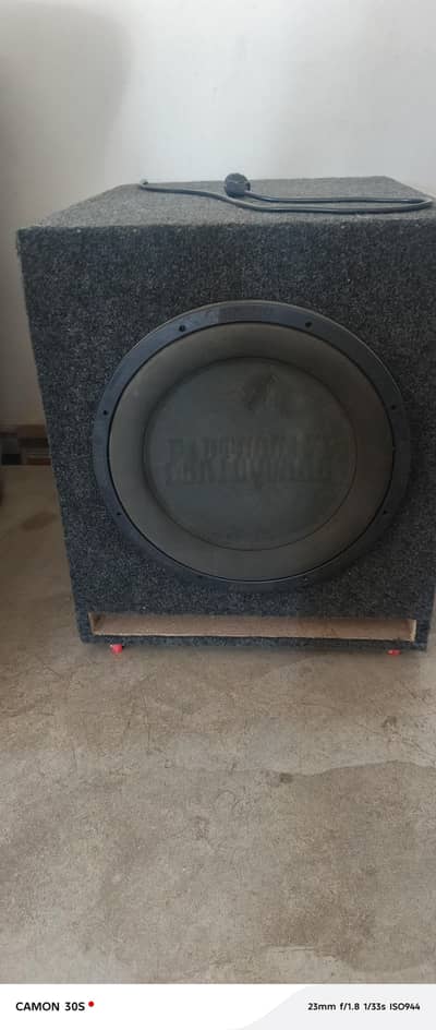 EARTHQUAKE USA Active woofer