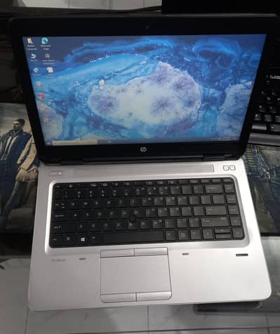Core i5 - 7300U CPU @ 2.60Hz Laptop
