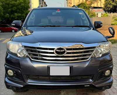 Toyota Fortuner V 2016