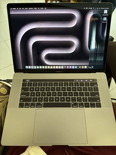 MacBook Pro 2019 15”